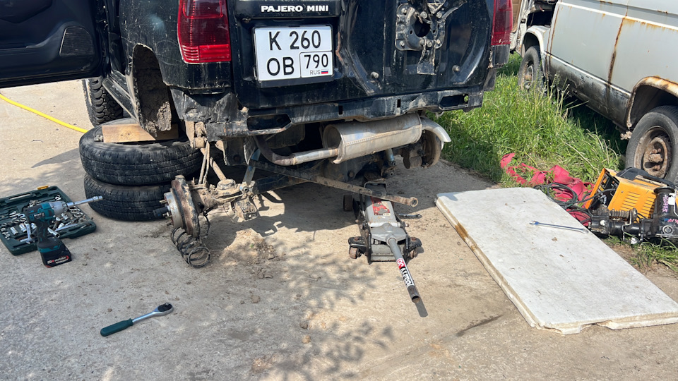 Фото в бортжурнале Mitsubishi Pajero Mini (2G)