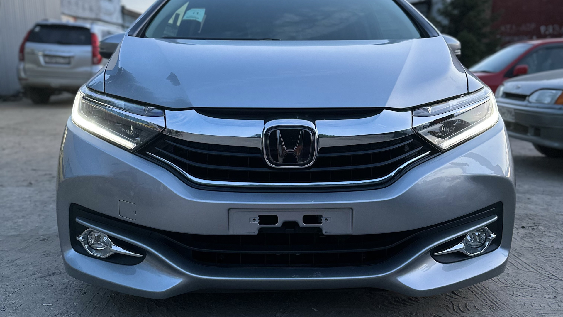 Honda Fit Shuttle Hybrid 2018