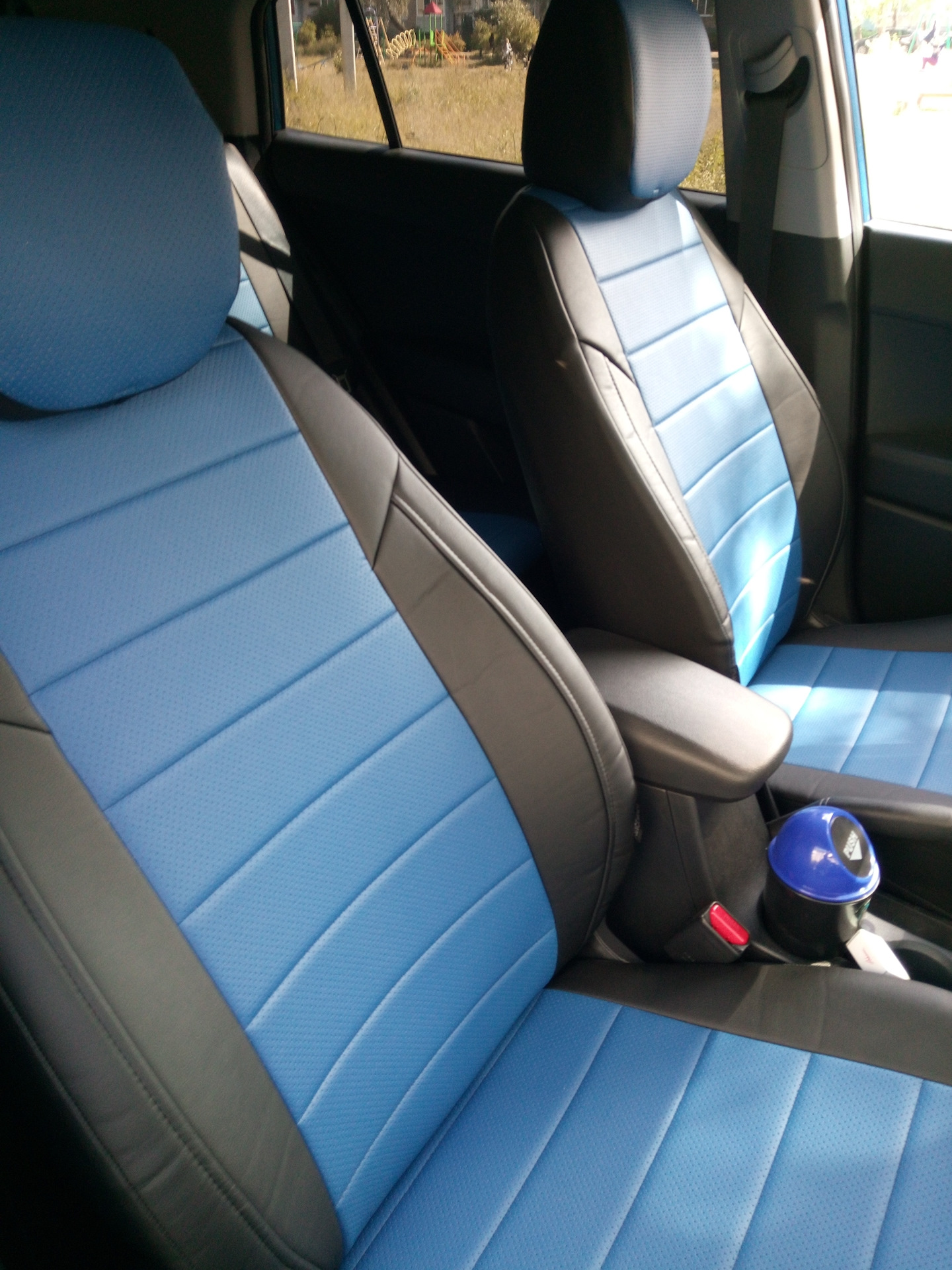 Чехлы На Крету С Синей Строчкой Купить