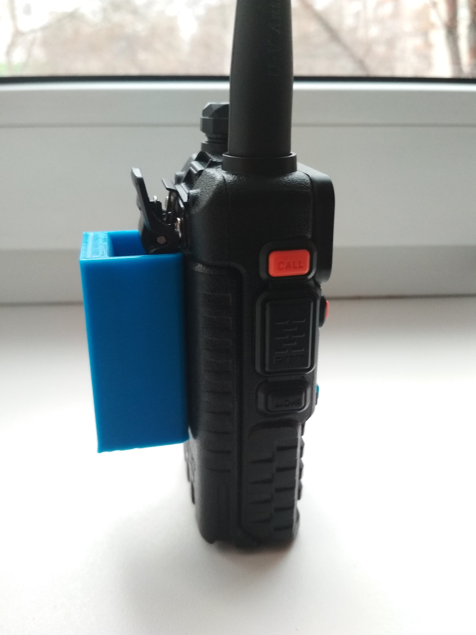 Baofeng UV-5r держатель