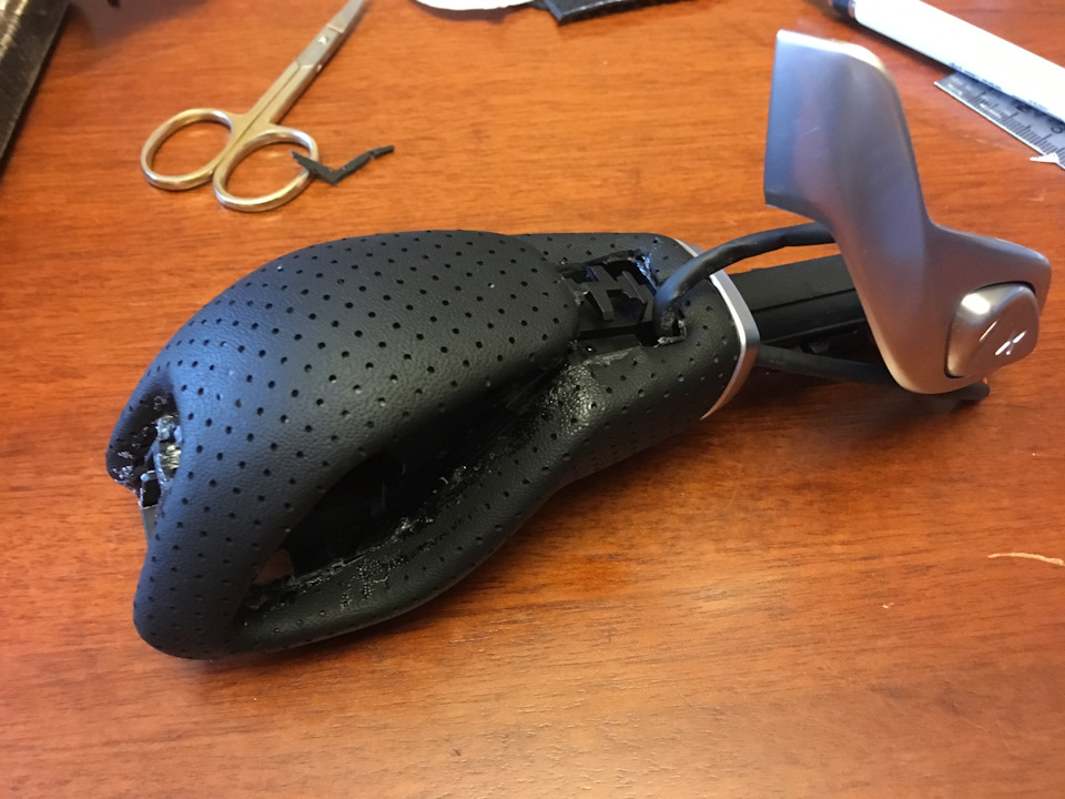 Во всех своих подобных поделках использую клей Момент прозрачный. — Ford Mondeo V