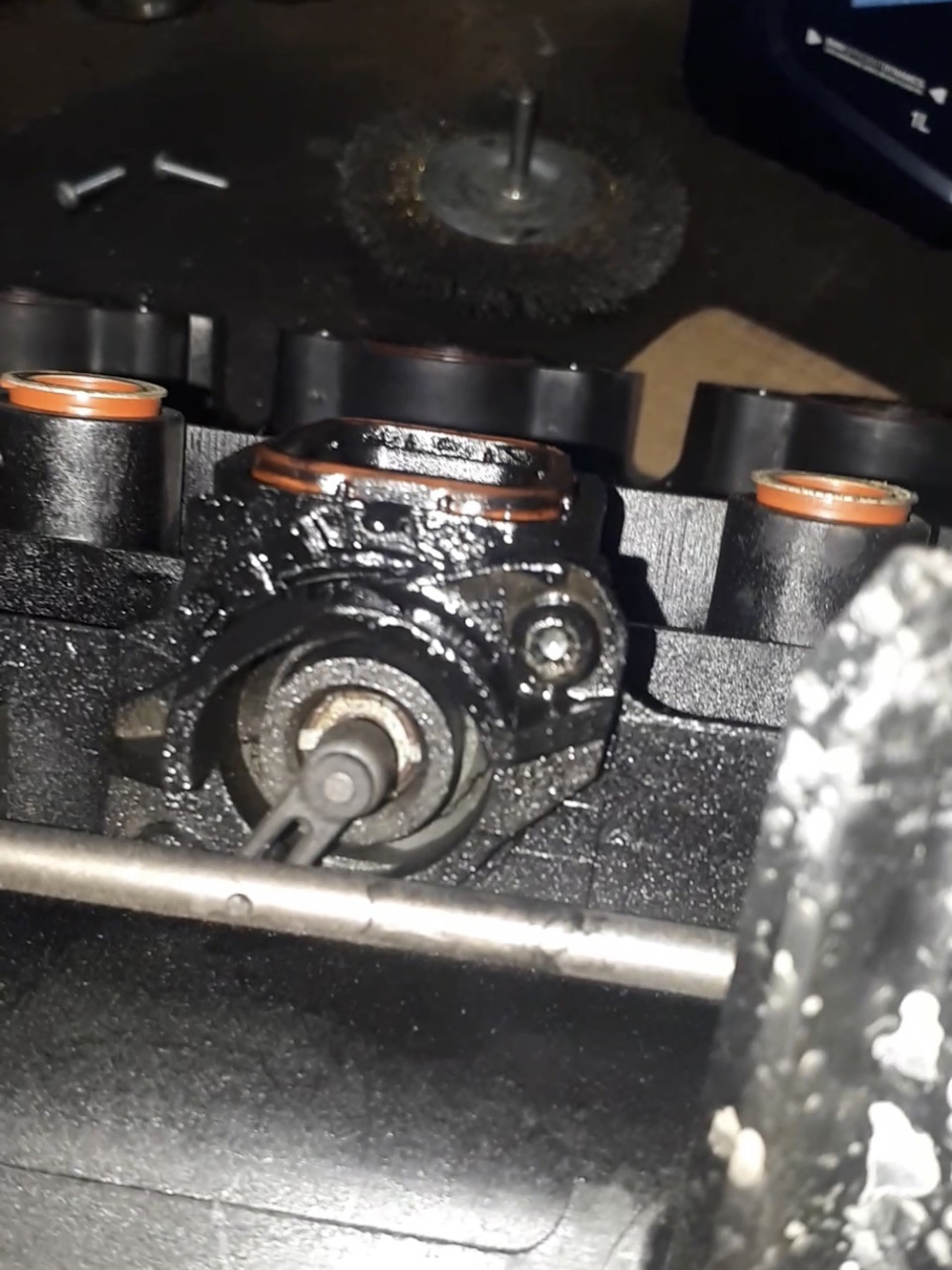 Не долго музыка играла… Вихревые заслонки, подушка раздатки, рычаг ...