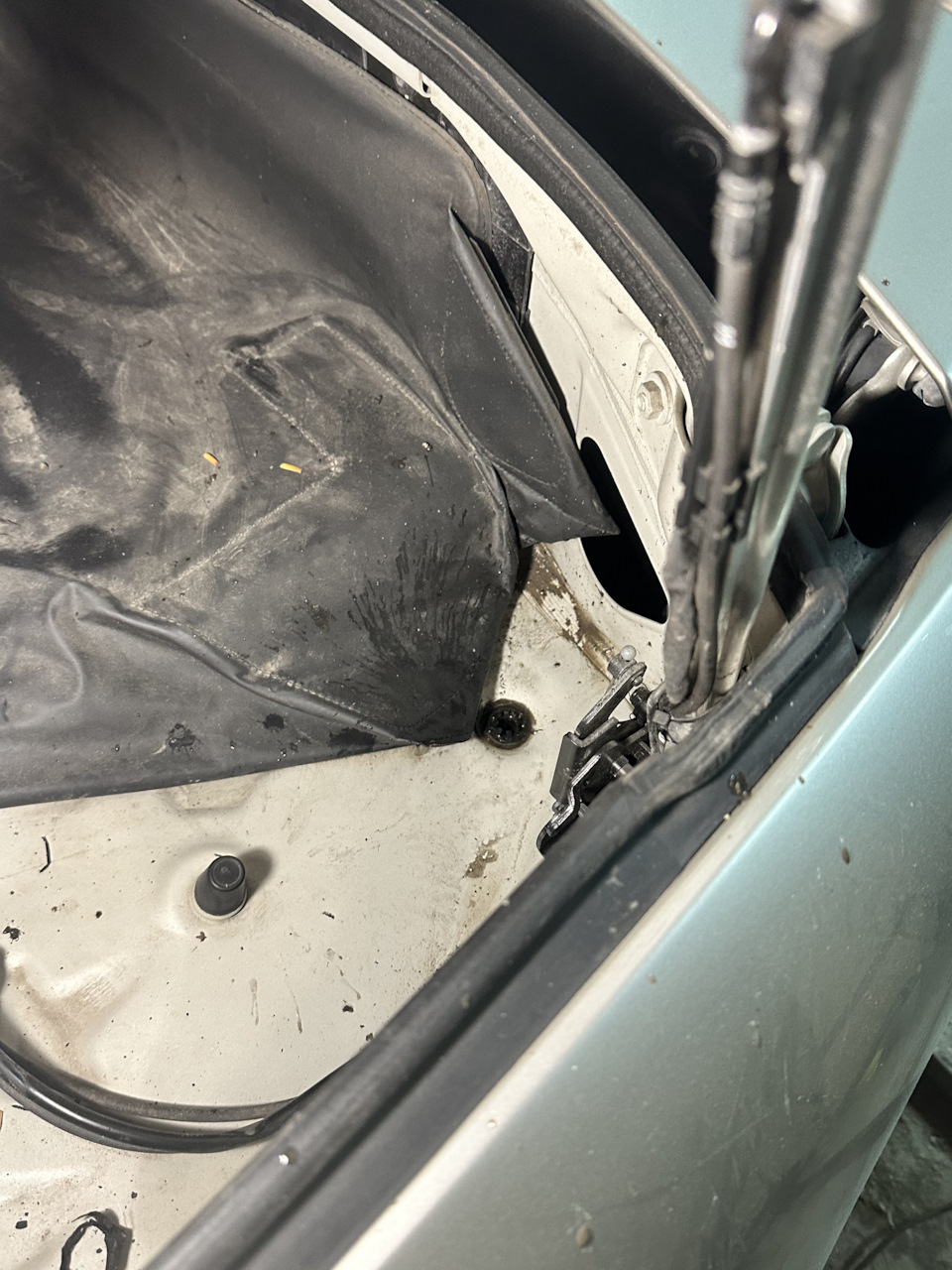 Важно ! Чистка дренажей е64 — BMW 6 series Convertible (E64), 4,8 л ...