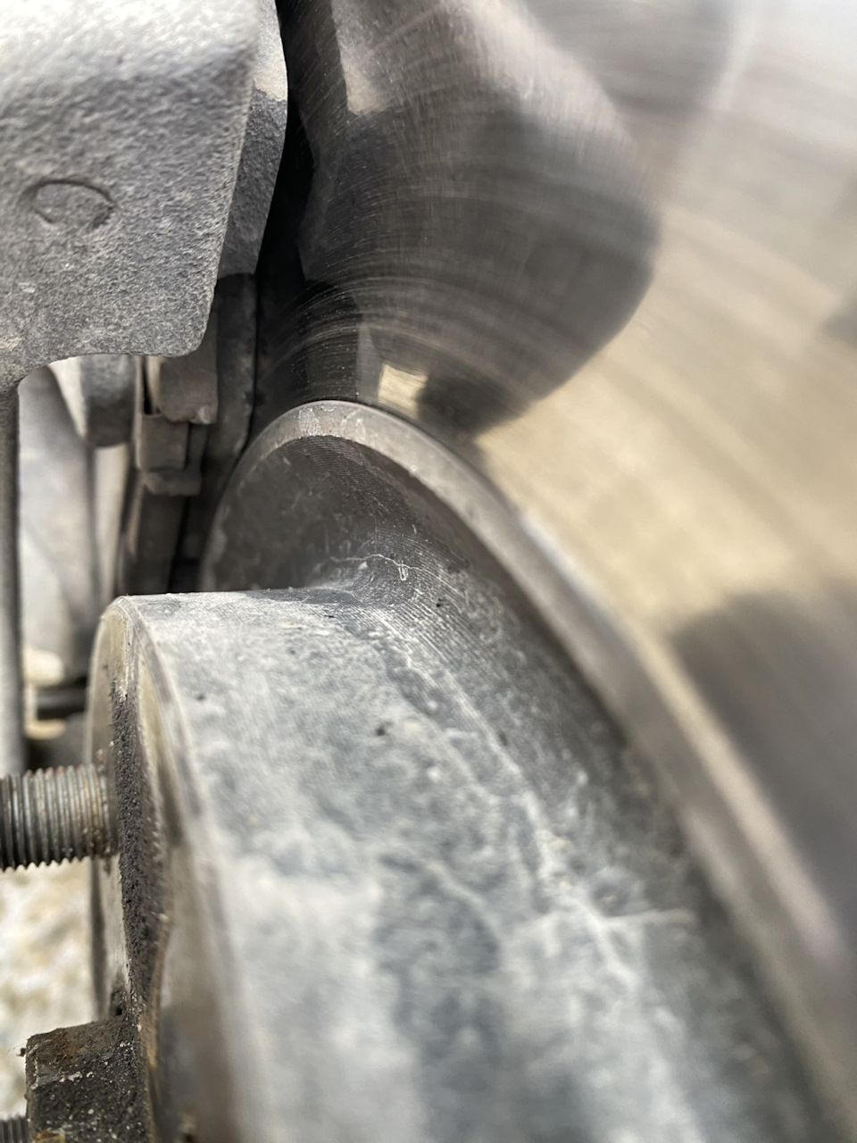 Перед — Nissan X-Trail III (t32)