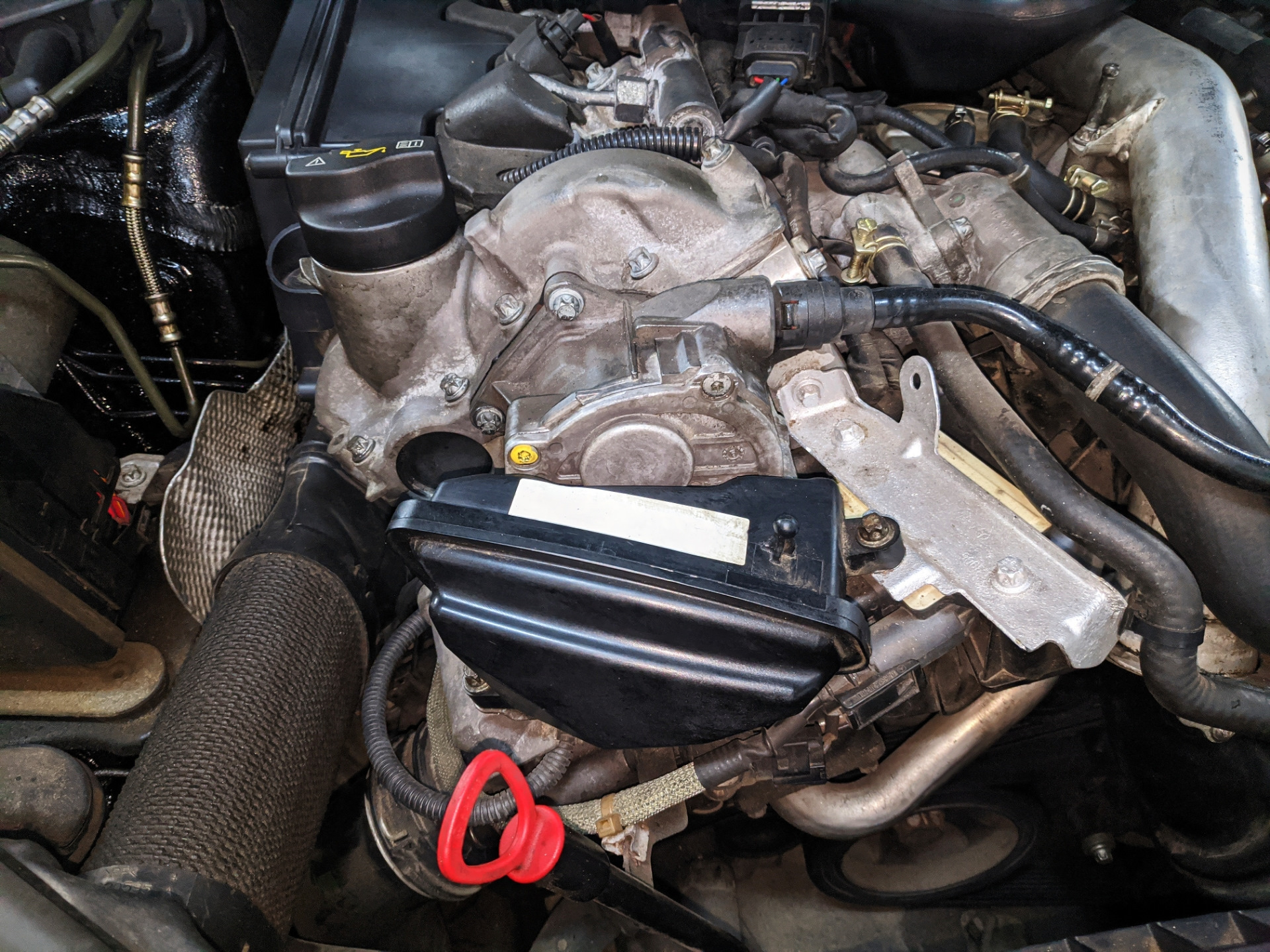 Вакуумный насос. Замена уплотнительного кольца — Mercedes-Benz E-class ...