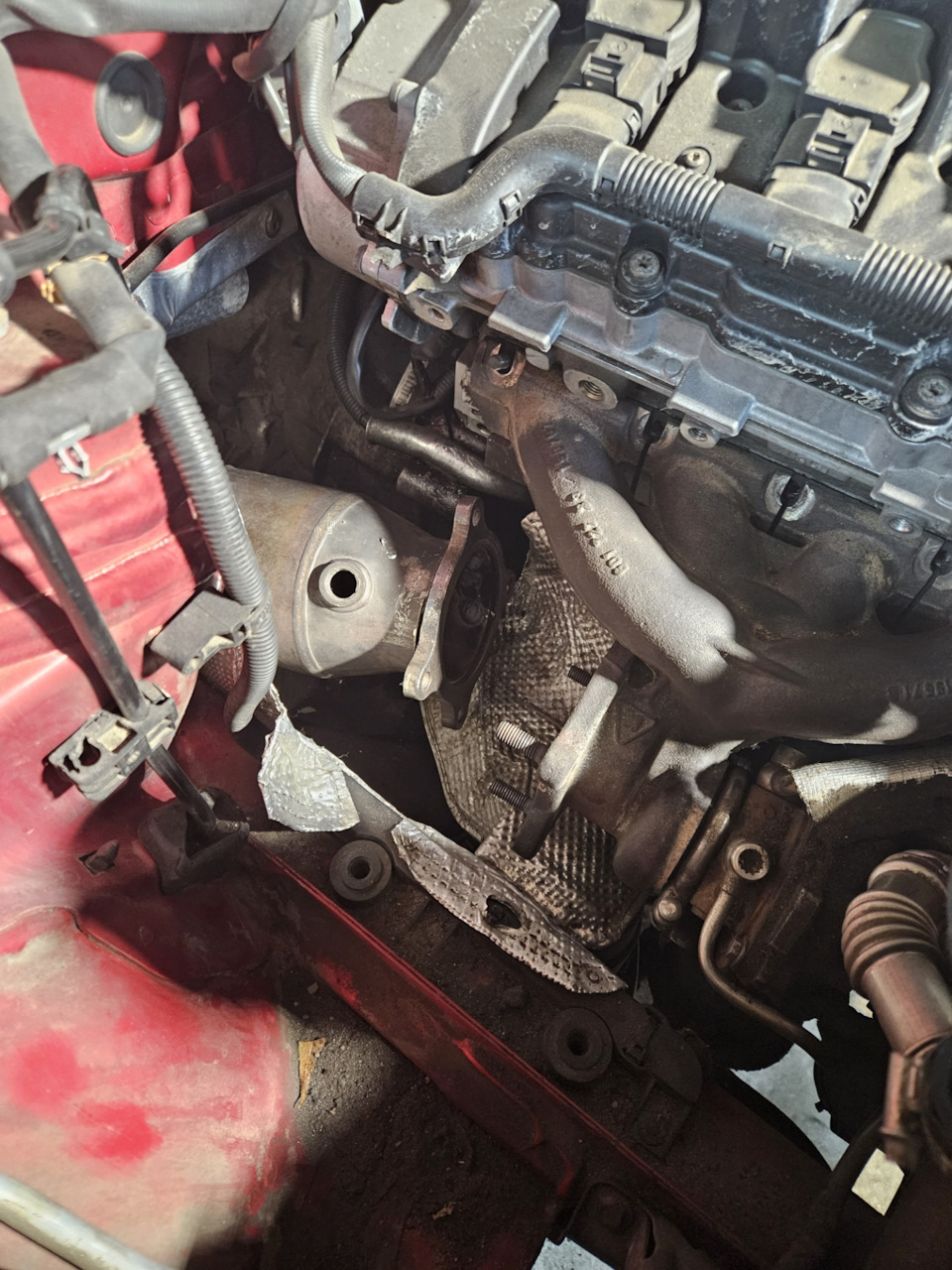 Вот эта штука не хотела никак вытаскиваться — Audi A4 (B7)