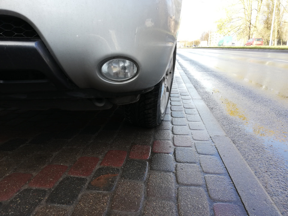 Влетел в бордюр — Hyundai Santa Fe (2G), 2,2 л, 2006 года | ДТП | DRIVE2