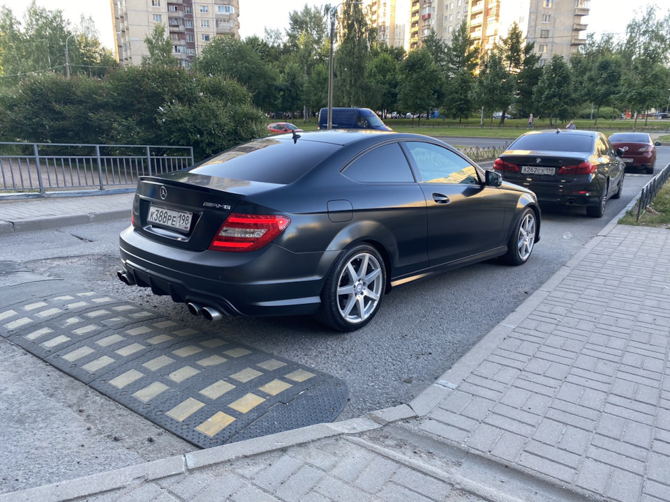 Разноширокие Диски R18 AMG с 7 спицами — Mercedes-Benz C-class Coupe ...