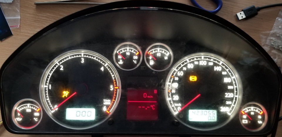 Фото в бортжурнале Ford Galaxy (Mk II). Запчасти на фото: 1423055