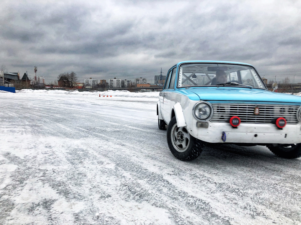 Провалилась педаль газа ;( — Lada 21011, 1,5 л, 1974 года | поломка ...