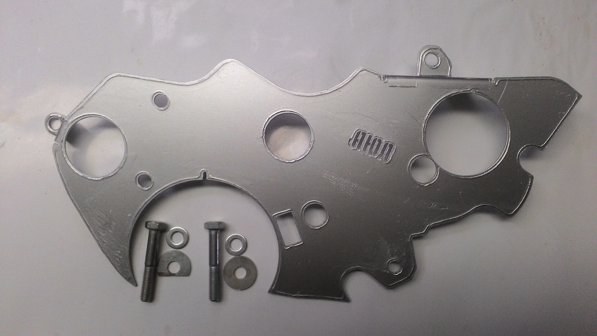 Пассат б3 шторки. Шторка багажника ауди а6 с5. Мицубиси л200 грм. L 200 мицубиси грм. Шторка в багажник вито 639.