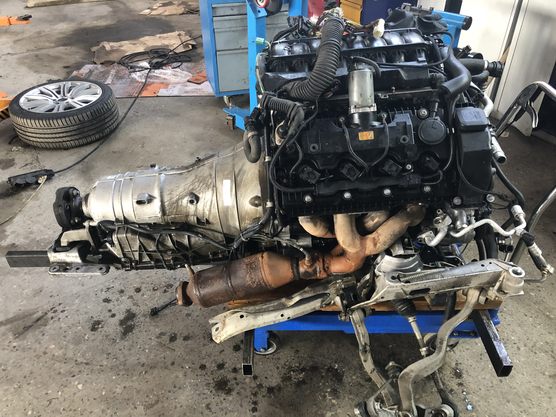 Bmw n62b48. 8. двигатель бмв 750 4. двигатель бмв 4 8. Bmw x5 n62b48.