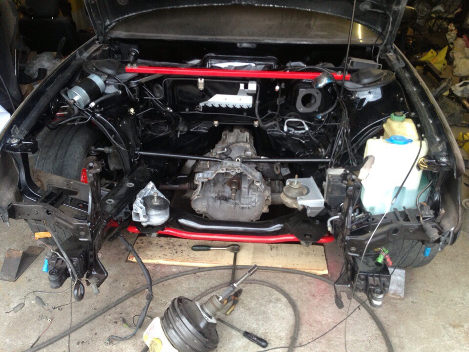 Замена рулевой рейки, шланга подачи гидравлической жидкости на R5 ...