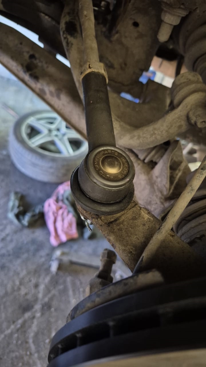 Установили новый. — Nissan Cefiro (A33)