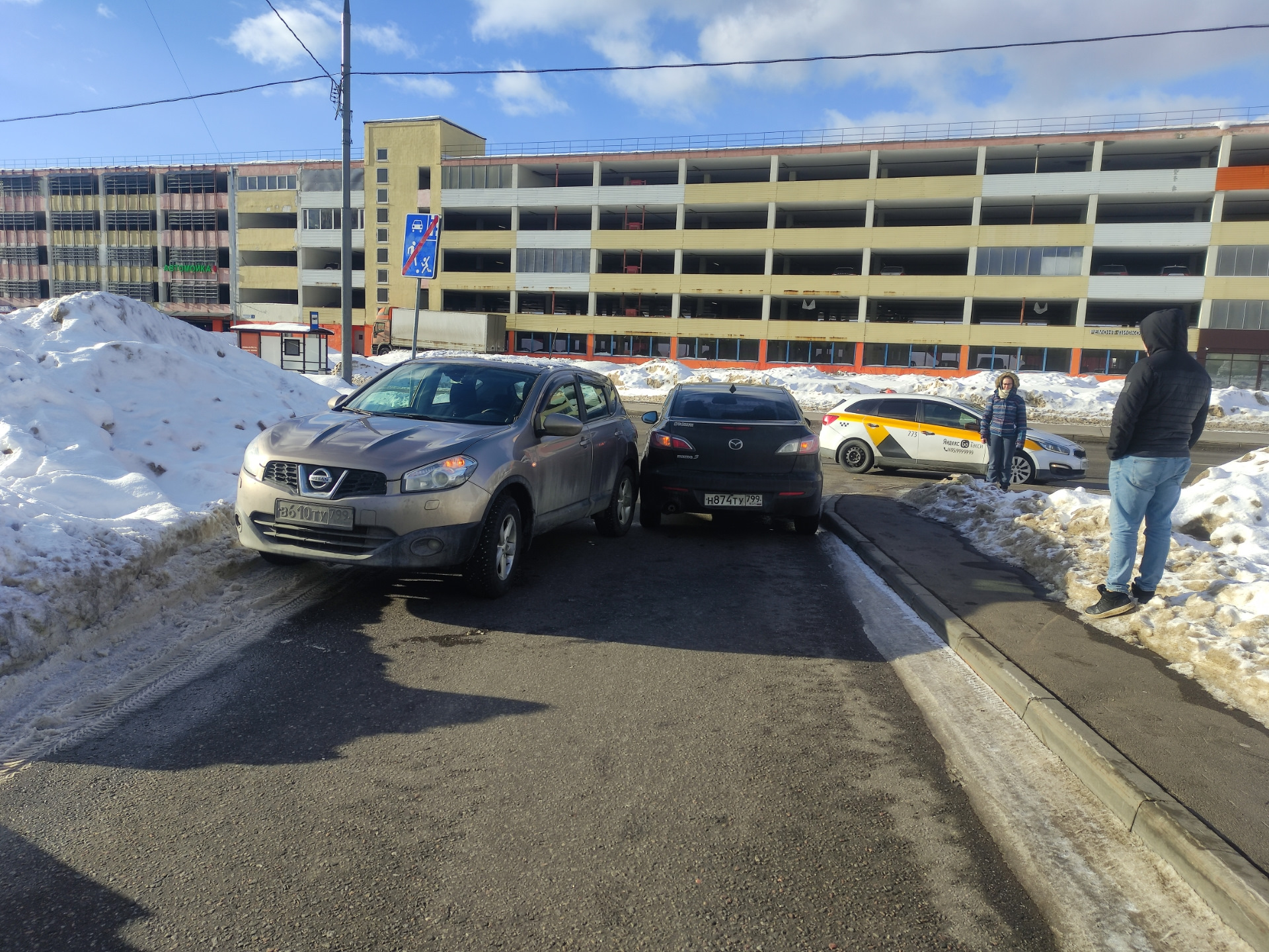 Неприятности😢😣 — Mazda 3 (2G) BL, 1,6 л, 2013 года | ДТП | DRIVE2