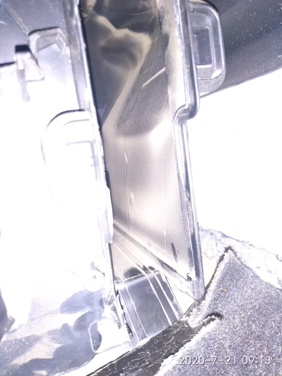 Шум и вибрация вентилятора печки — Renault Sandero 2G, 1,6 л, 2014 года ...