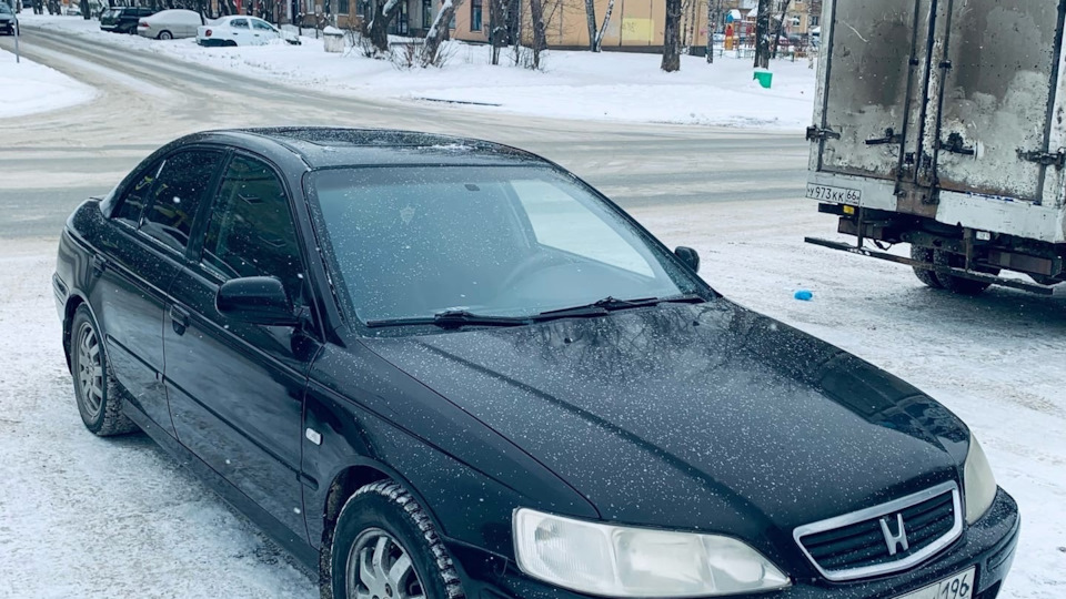 Заливает свечи, не заводится — Honda Accord (6G), 2 л, 1999 года ...