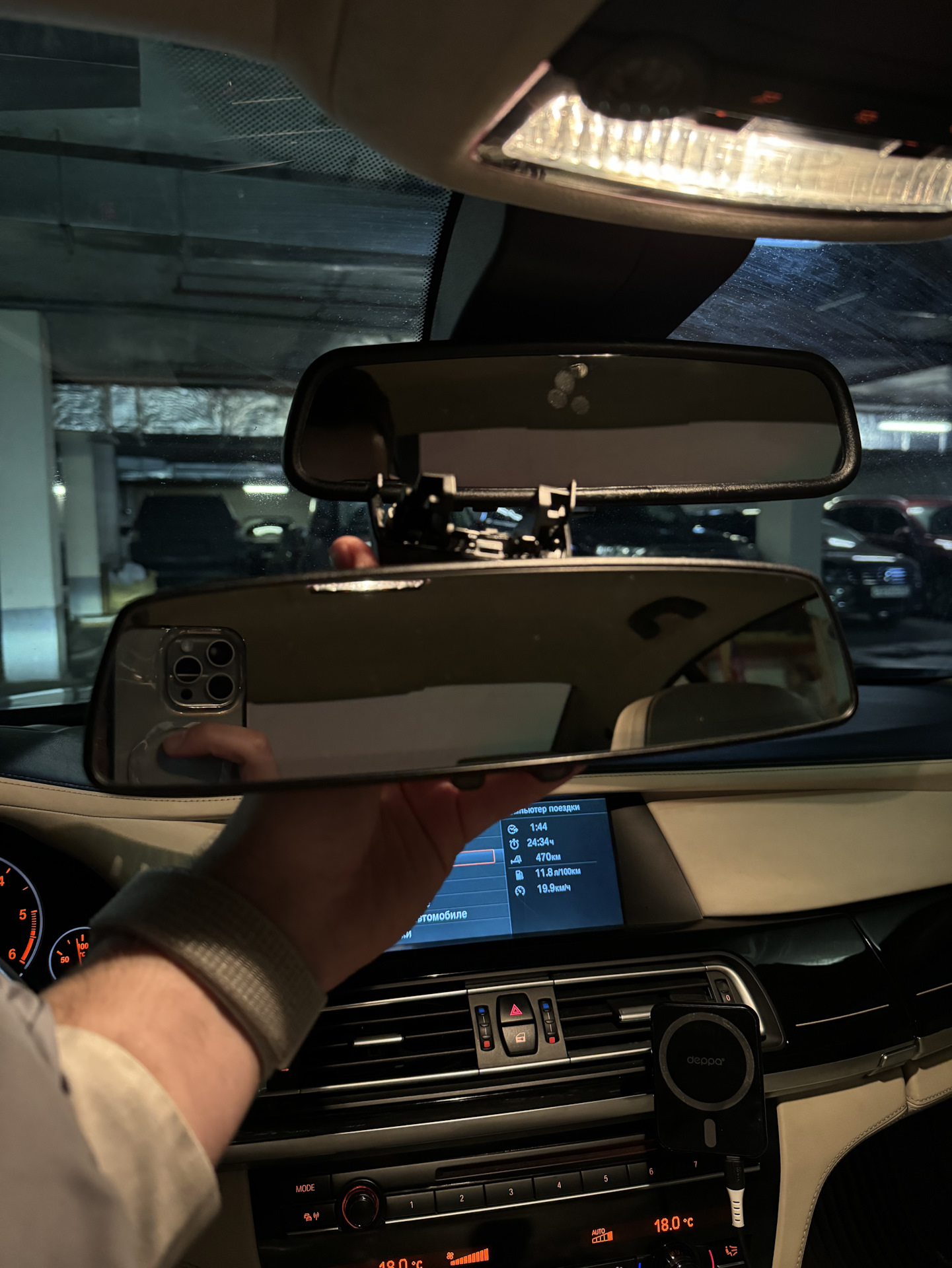 Замена демпфера, масла ГУР и зеркала в салоне — BMW 7 series (F01/02 ...