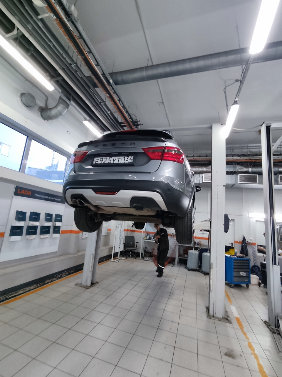 Вестоводы посмотрите это у себя. — Lada Vesta SW Cross, 1,6 л, 2020 ...