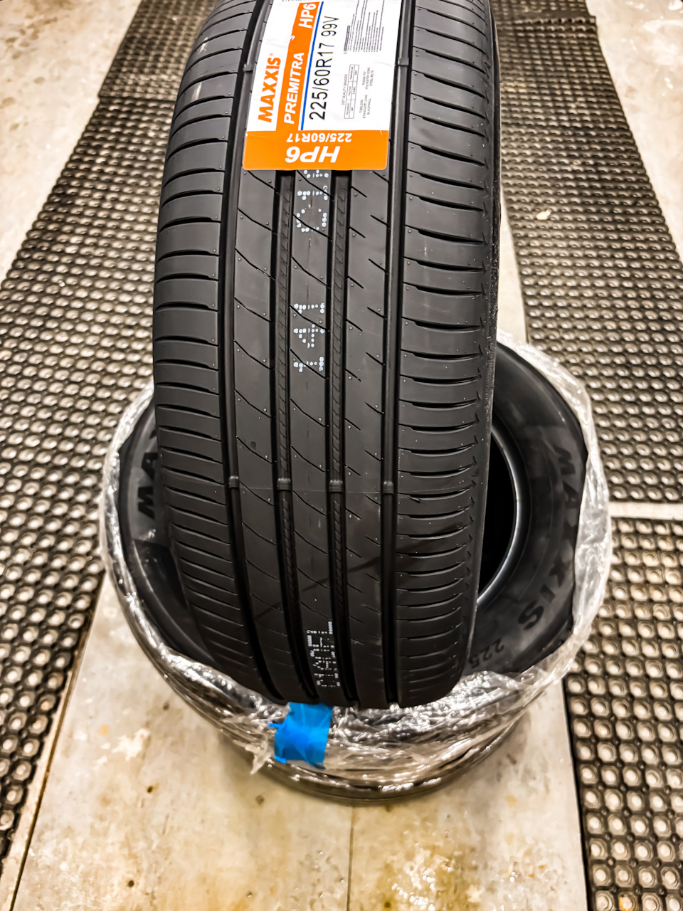 Фото в бортжурнале KIA Sportage (4G). Запчасти на фото: Maxxis Premitra HP6