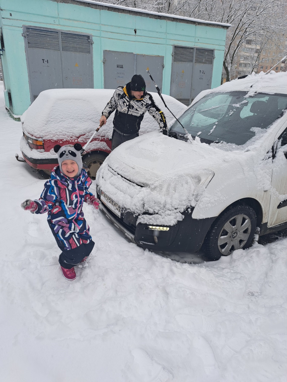 Зимние приколы — Peugeot Partner Tepee, 1,6 л, 2018 года | наблюдение |  DRIVE2