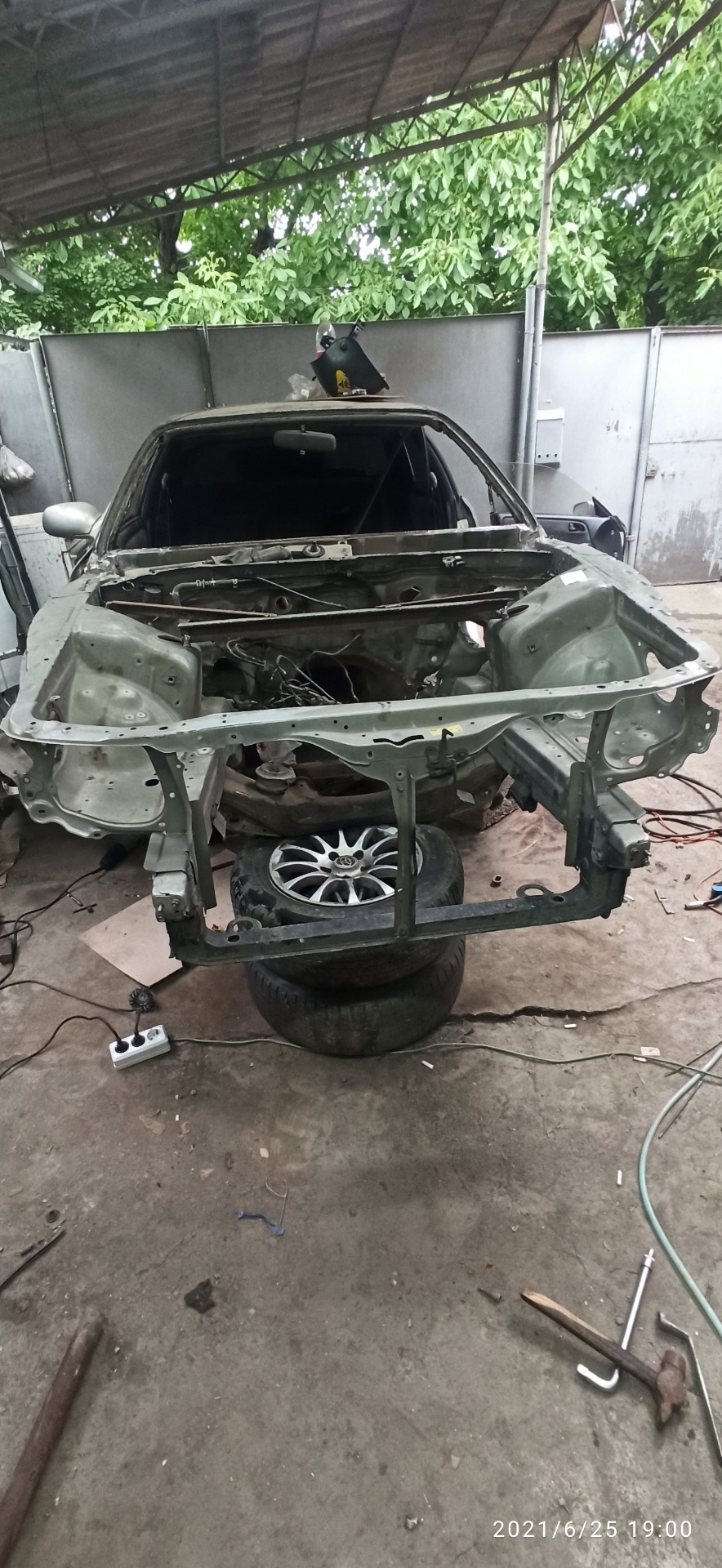 Конец истории. Марк в разбор — Toyota Mark II (90), 2,5 л, 1993 года ...