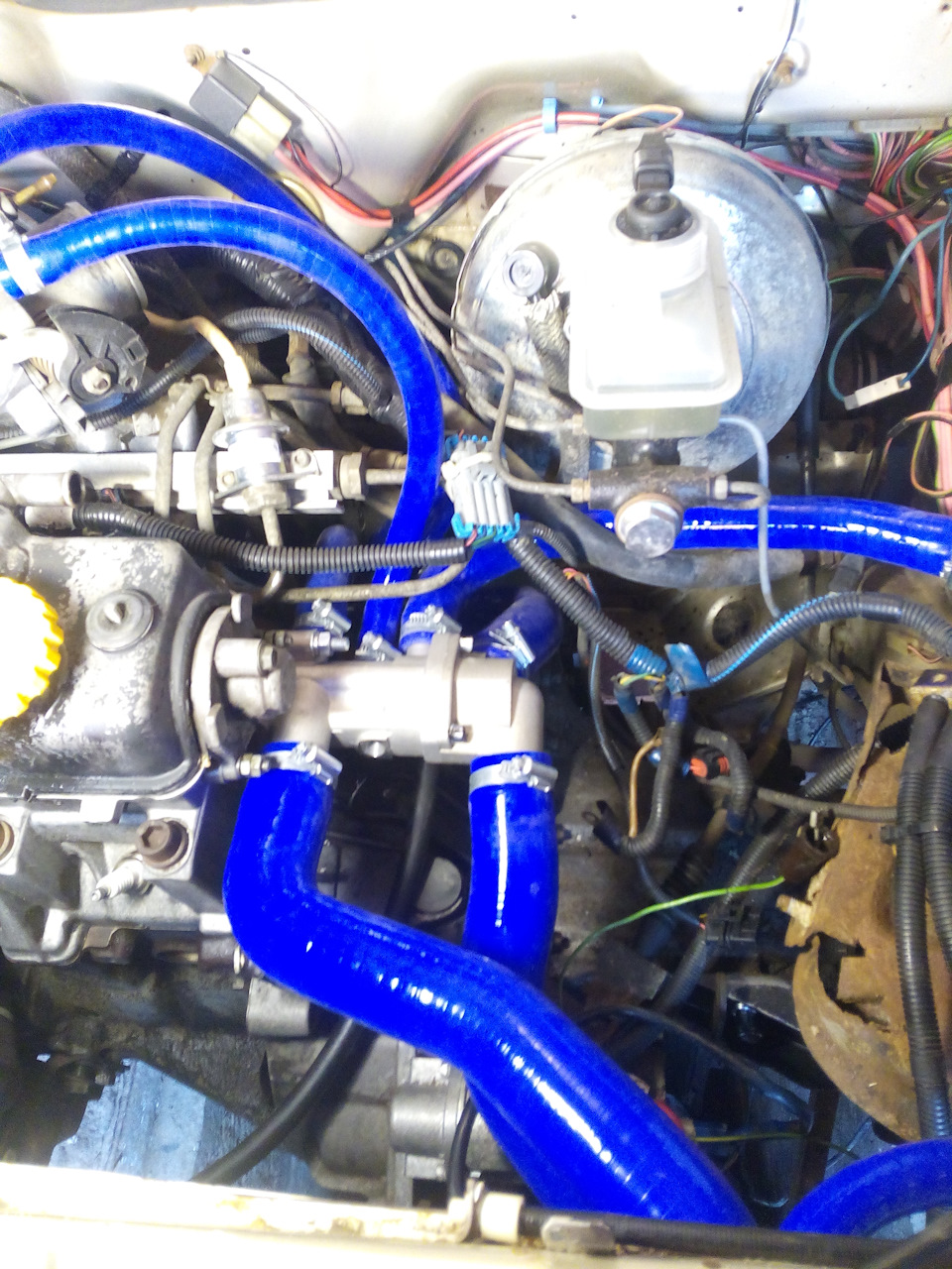 Охлаждение двигателя ваз 21099. Охлаждение карбюратора ваз 2109. Система охлаждающей жидкости ваз 2109. Система охлаждения 21099. Охлаждение карбюратора ваз 2109.