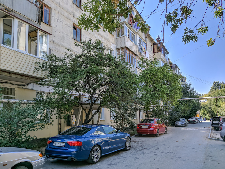 Где-то в Балаклаве — Audi A5 (1G)