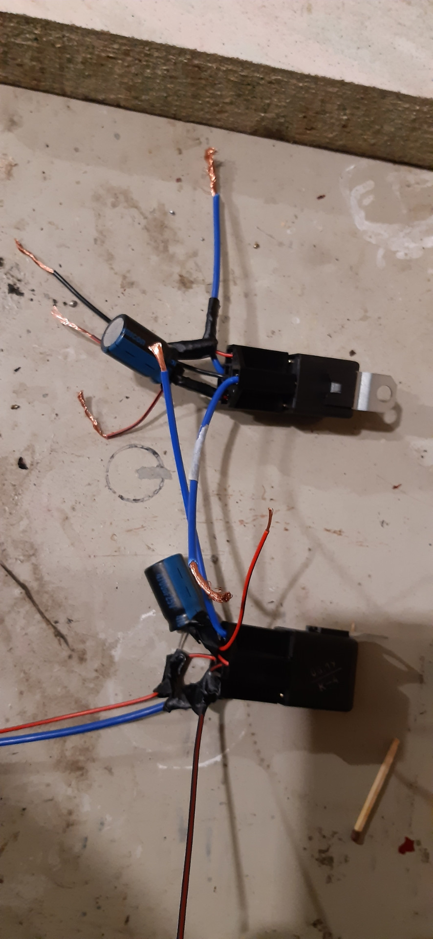 Горящие поворотники ваз 2114. Горящие поворотники ваз 2110. Включение противотуманки при включении поворота. Как сделать чтоб поворотники горели. Патрон габаритов ваз 2110.