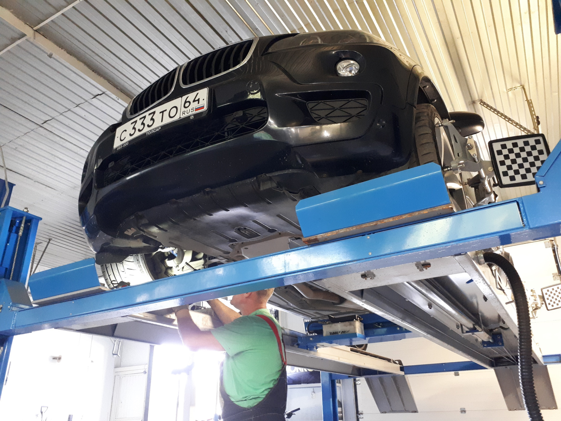 Сайлентблоки передние качающихся задних рычагов — BMW X5 (E70), 3 л ...
