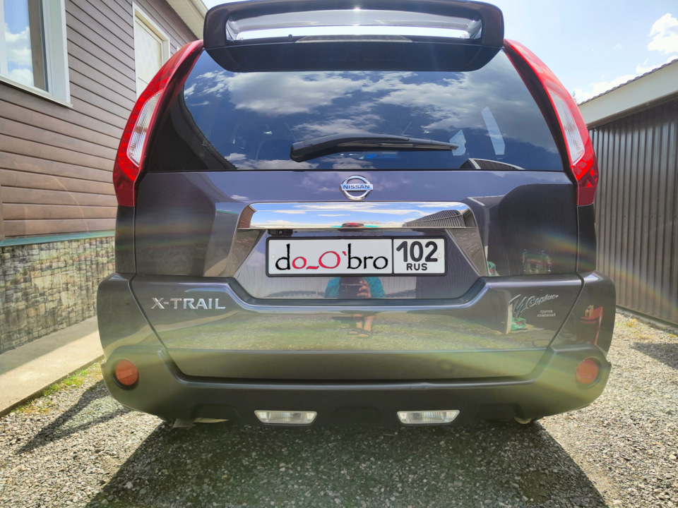 С расстояния пару метров — Nissan X-Trail II (t31)