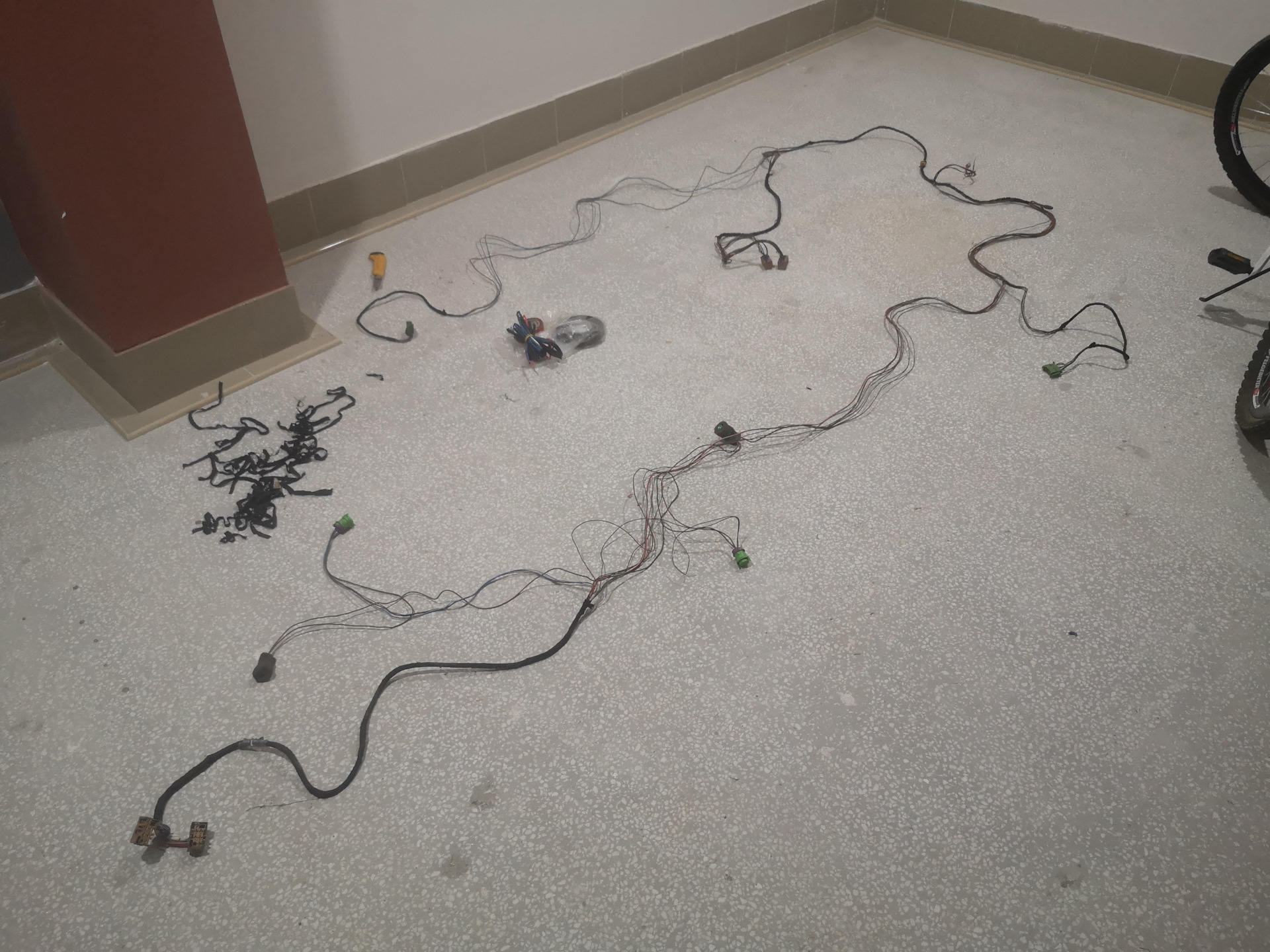 Проводка подогрева сидений. Снова вопрос. — Audi A6 Avant (C4), 2,5 л ...