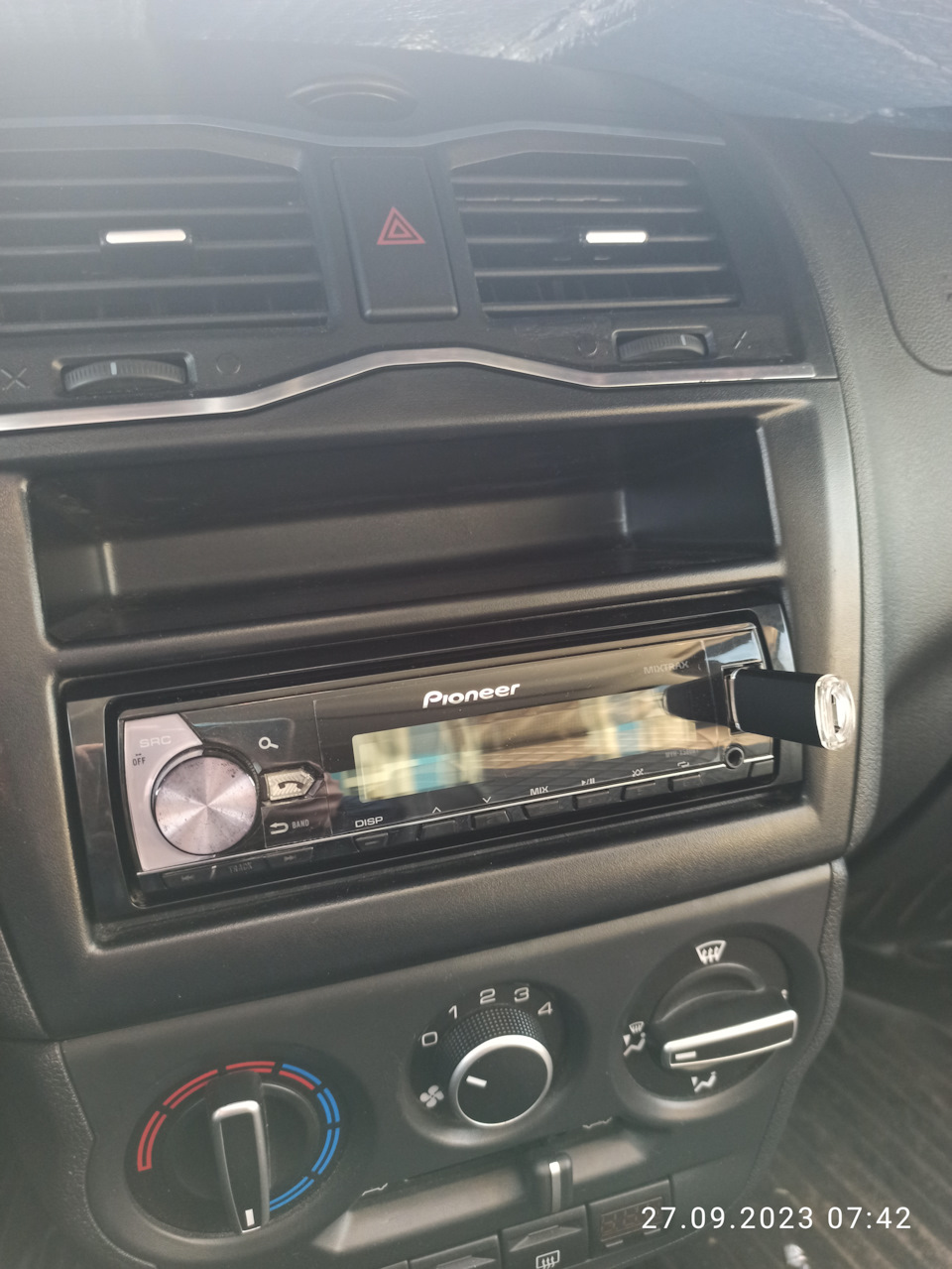 Пионер 580 (старичок вернулся) — Lada Гранта (2G) FL, 1,6 л, 2019 года ...