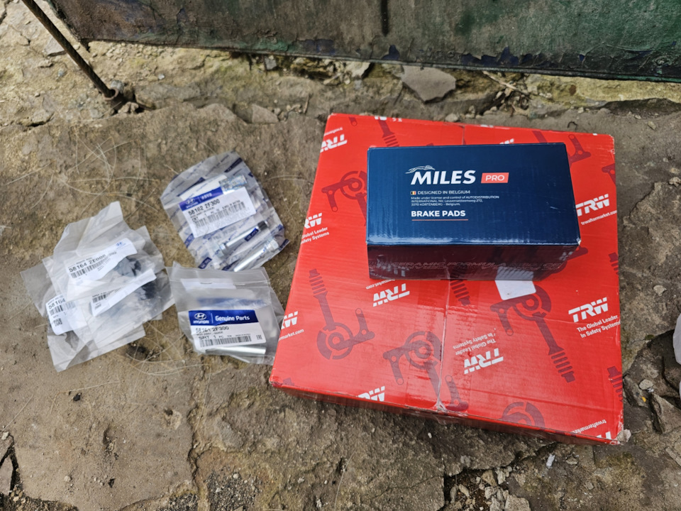 Замена тормозных дисков на TRW — KIA Rio (3G), 1,4 л, 2016 года ...