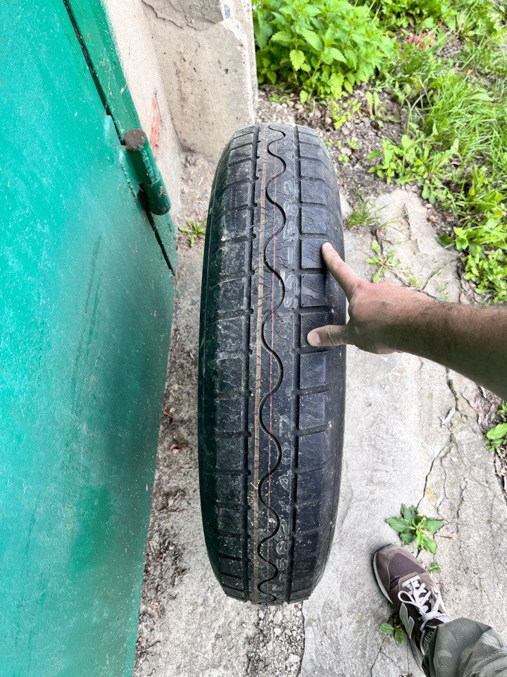 Шины всесезонные Bridgestone 175/90 R18, штампованные диски 6Jx18 ET25 ...