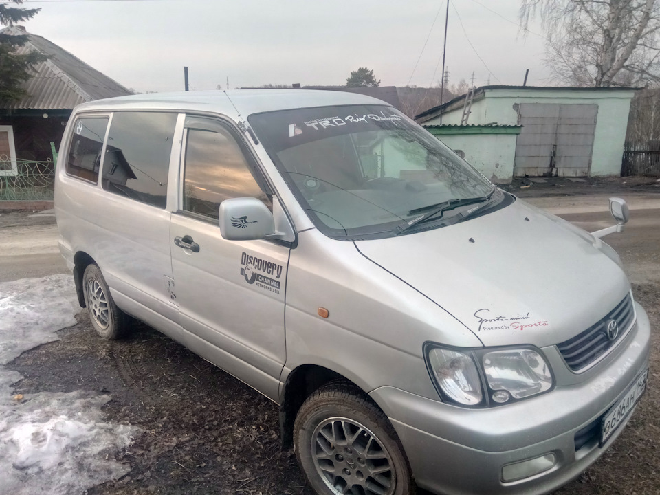 Toyota lite ace noah отличия toyota town ace noah