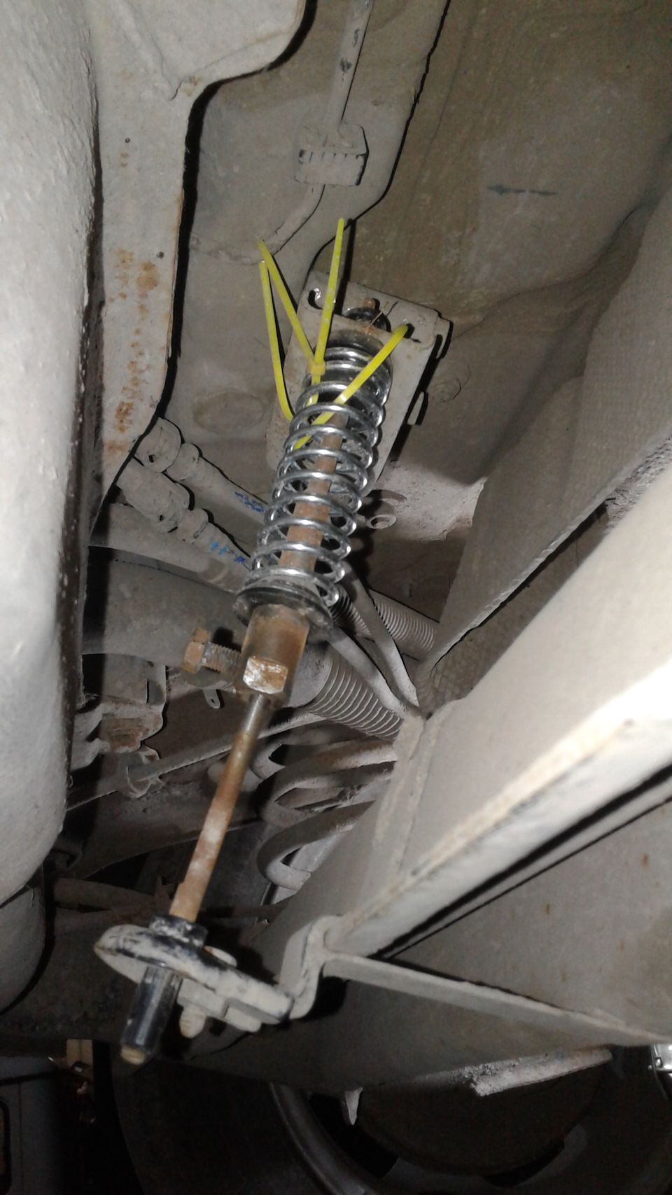 Колдун фиат альбеа. Колдун фиат альбеа. Распределитель задних тормозов фиат дукато. Распределитель задних тормозов фиат дукато. Фиат дукато 244 тормозной колдун.