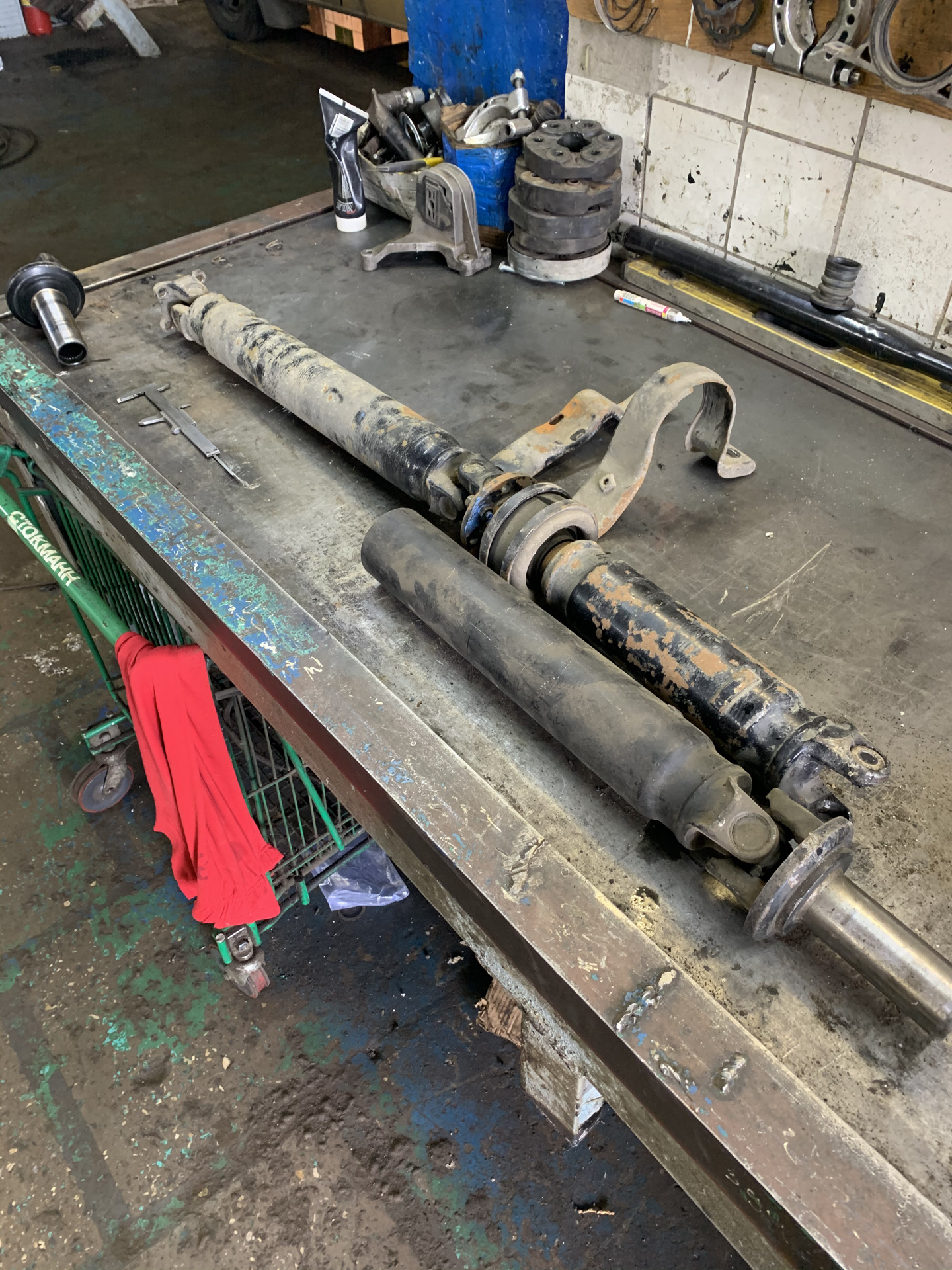 Кардан — Nissan Skyline (R31), 2,5 л, 1987 года | поломка | DRIVE2