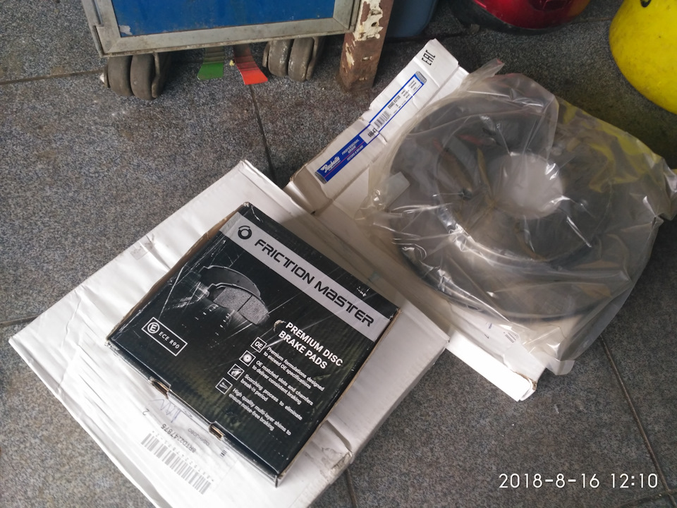 Как снять радиатор охлаждения на хонда фит