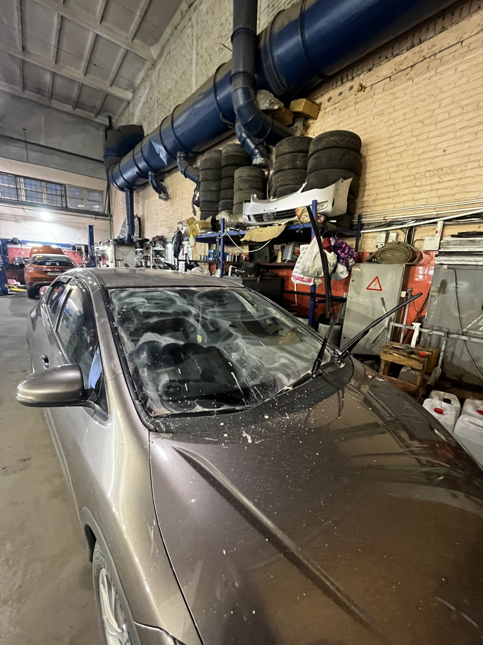 Полировка лобового оксидом церия — Honda Civic 5D (9G), 1,8 л, 2012 ...