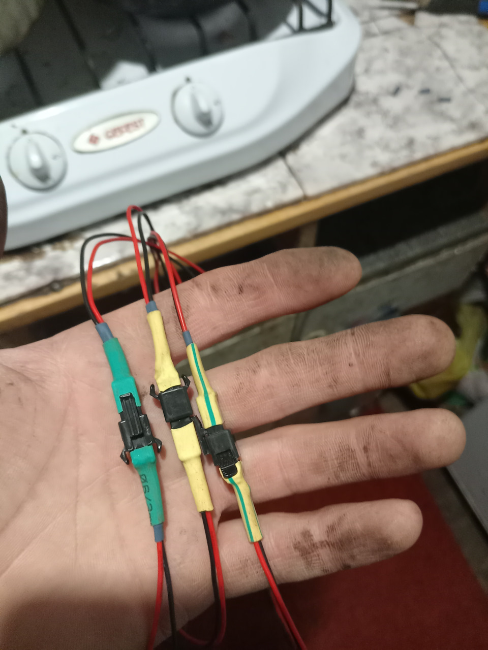 Сделал разного цвета метки, чтобы не перепутать. — Lada 2120 Надежда