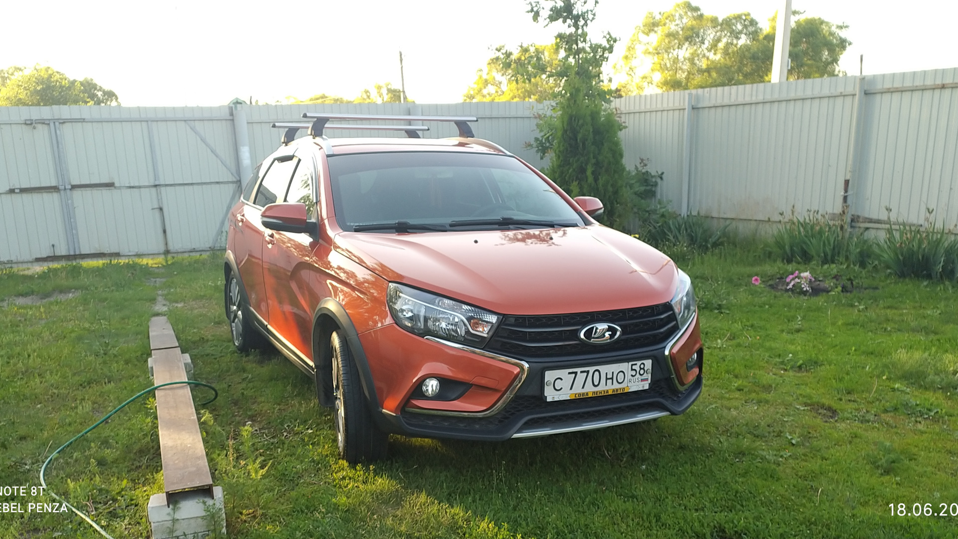 Lada Vesta SW Cross 1.6 бензиновый 2021 | 