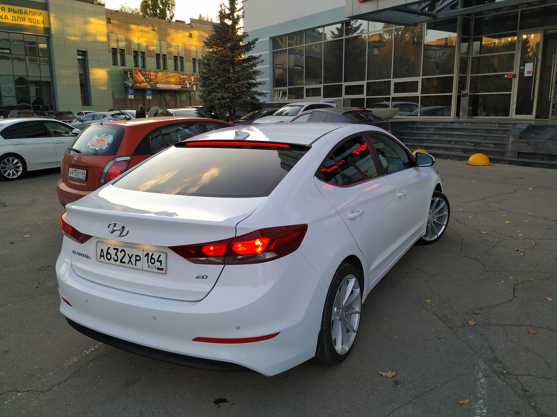 Hyundai elantra drive2