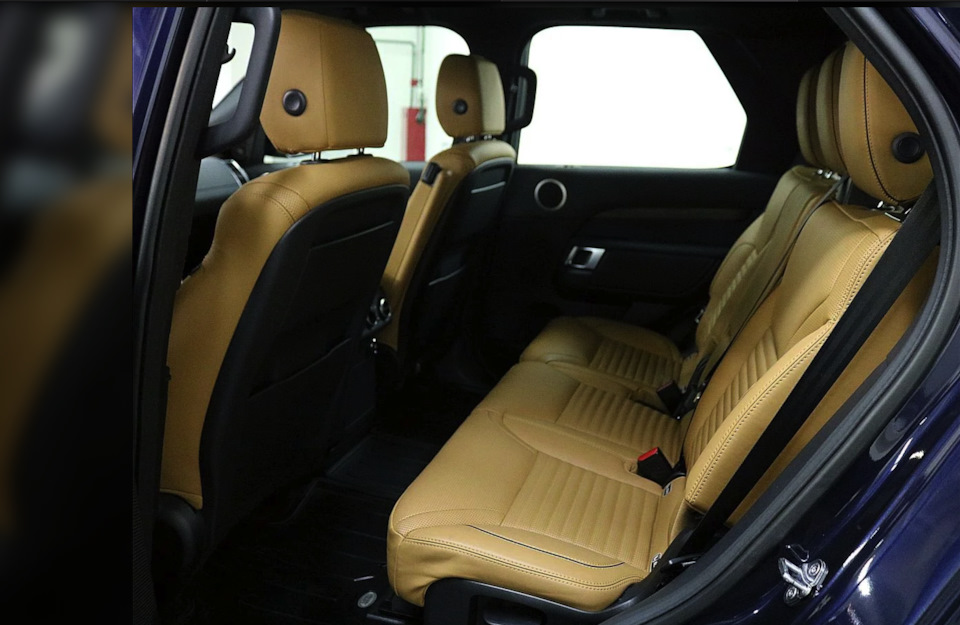 Фото в бортжурнале Land Rover Discovery V