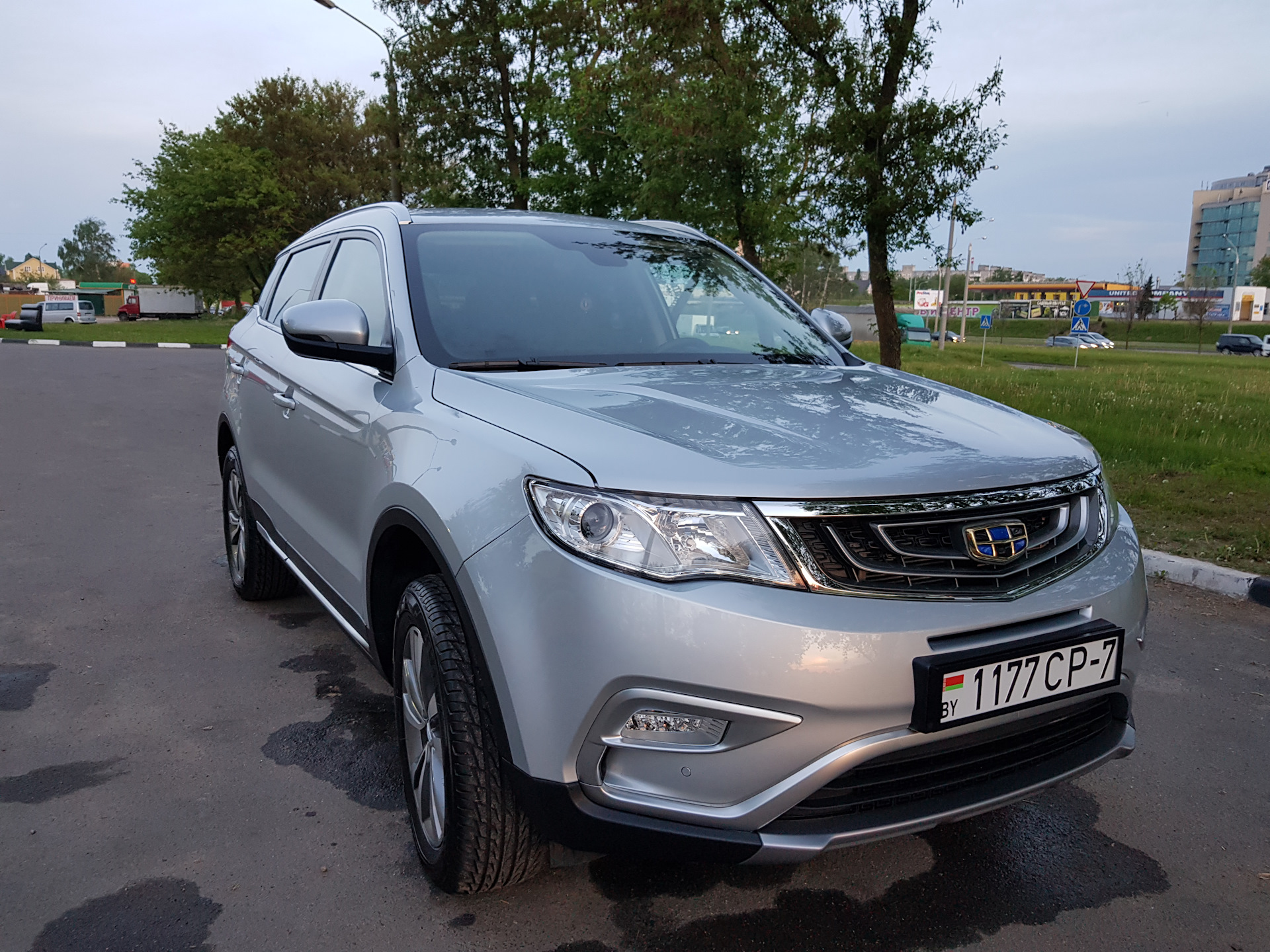 Атлас про отзывы. Geely Atlas 2.4. Geely Atlas 2.4 Люкс. Geely Atlas серебро. Джили атлас металлик.