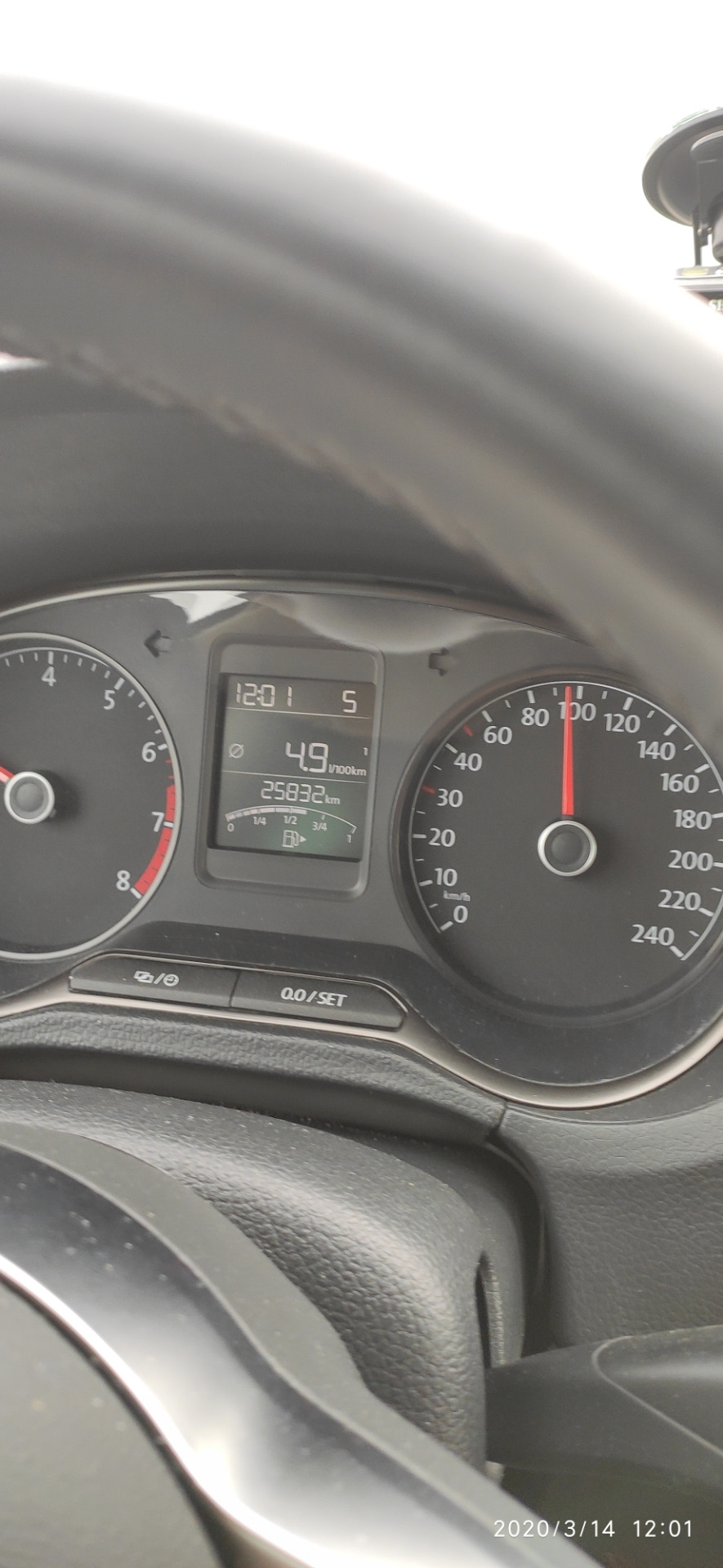 Расход на трассе — Volkswagen Polo Sedan, 1,6 л, 2019 года | наблюдение ...