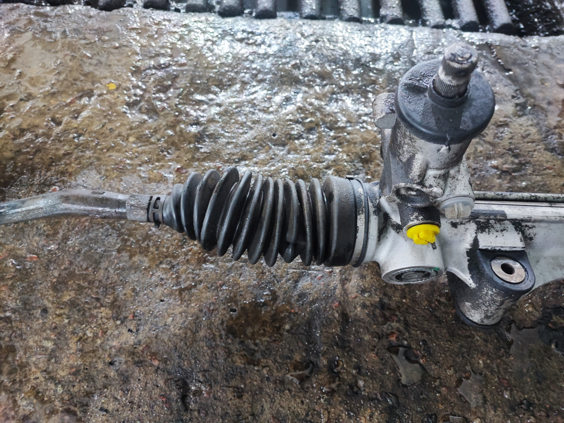 Пыльник рейки за 21к — Mercedes-Benz M-Class (W163), 3,2 л, 2002 года ...