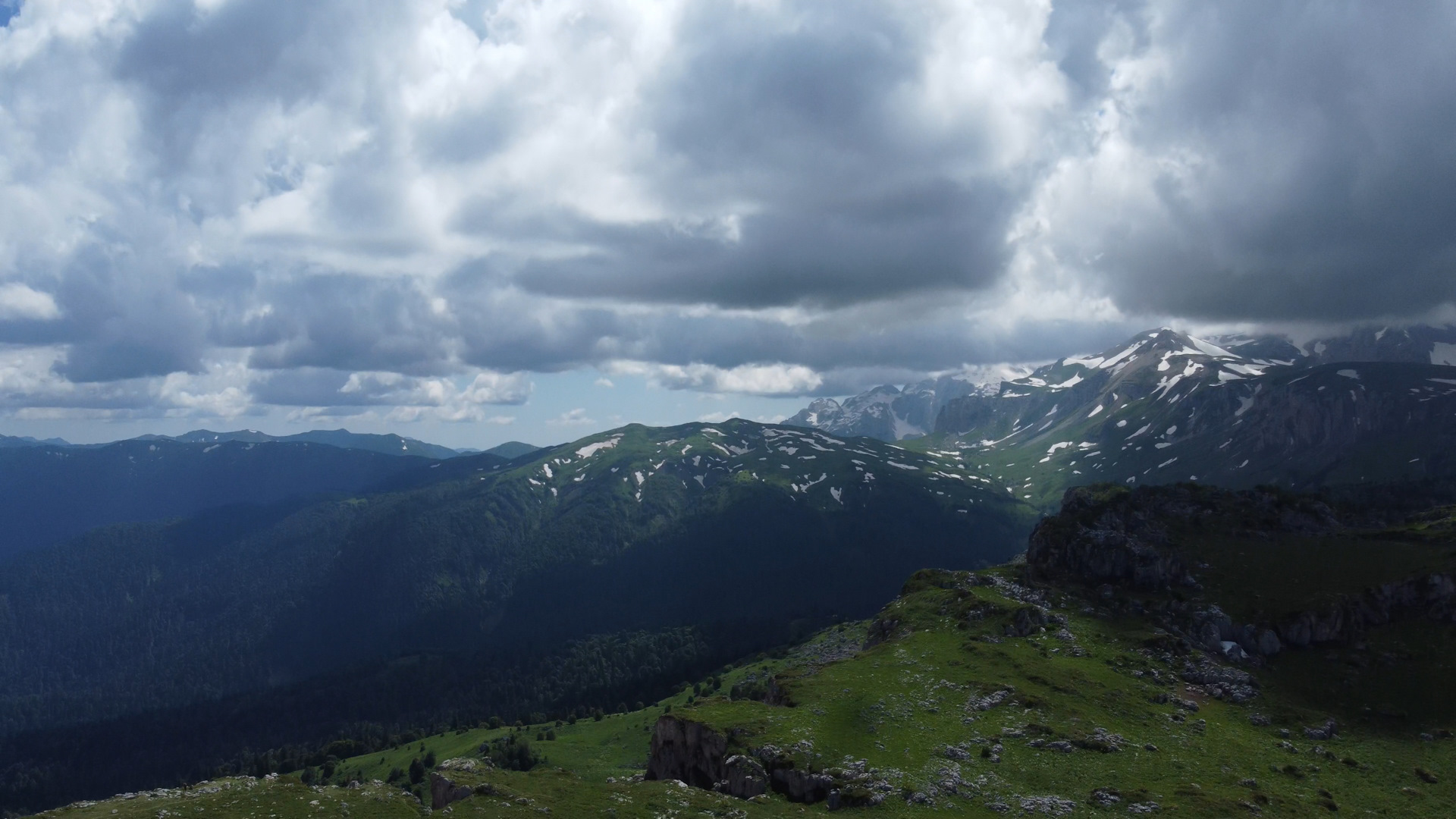 Лагонаки в апреле