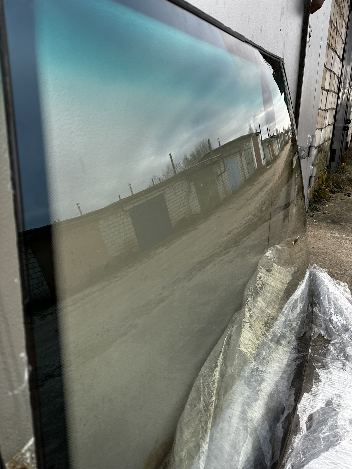 Ништяки #58 — Лобовое атермальное стекло Klimakomfort. — BMW 5 series ...