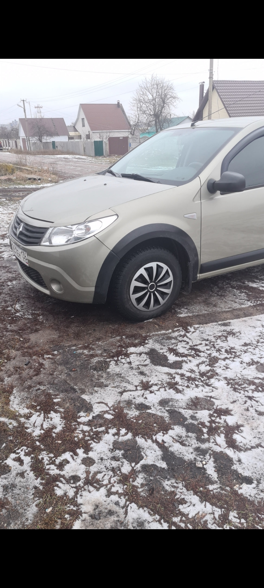Накладки на колесные арки — Renault Sandero 1G, 1,6 л, 2012 года ...